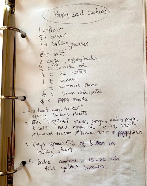 Hand-written best poppy seed cookies recipe.