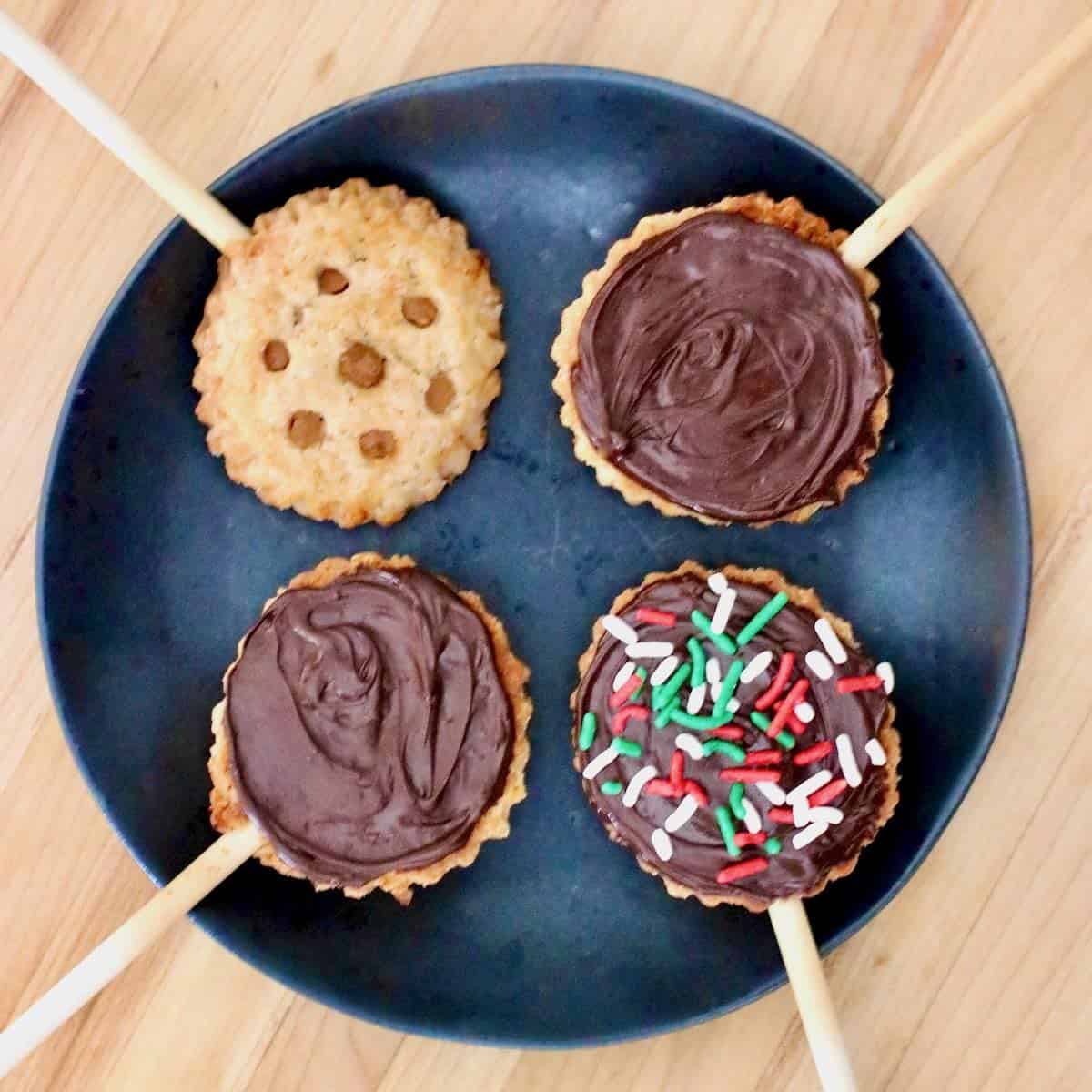 little pi day pie pops