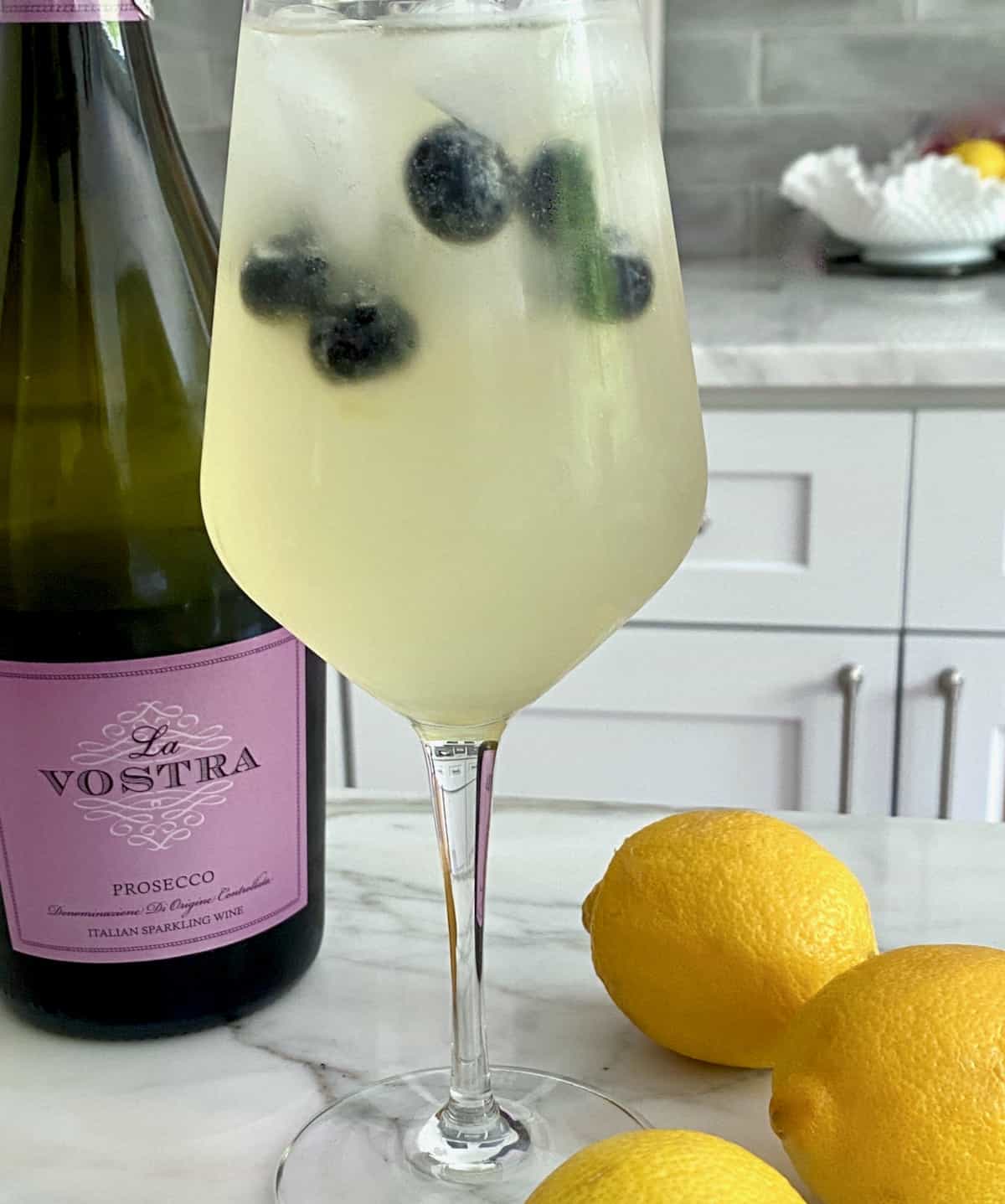 sparkling elderberry lemonade